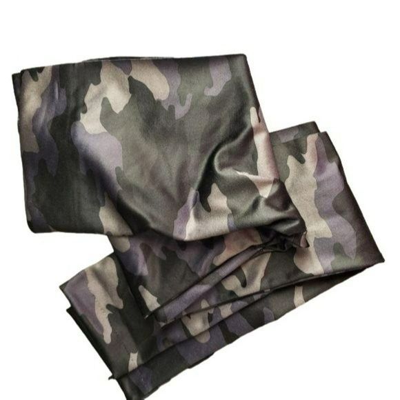 Ready To Go Woman's Black Fleece Body Slimming Camo Leggings Pants Size‎ M/L - Picture 1 of 6